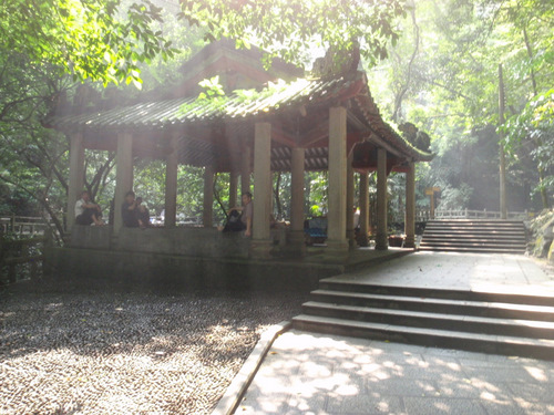 A resting gazebo, before turning up hill on the steps.